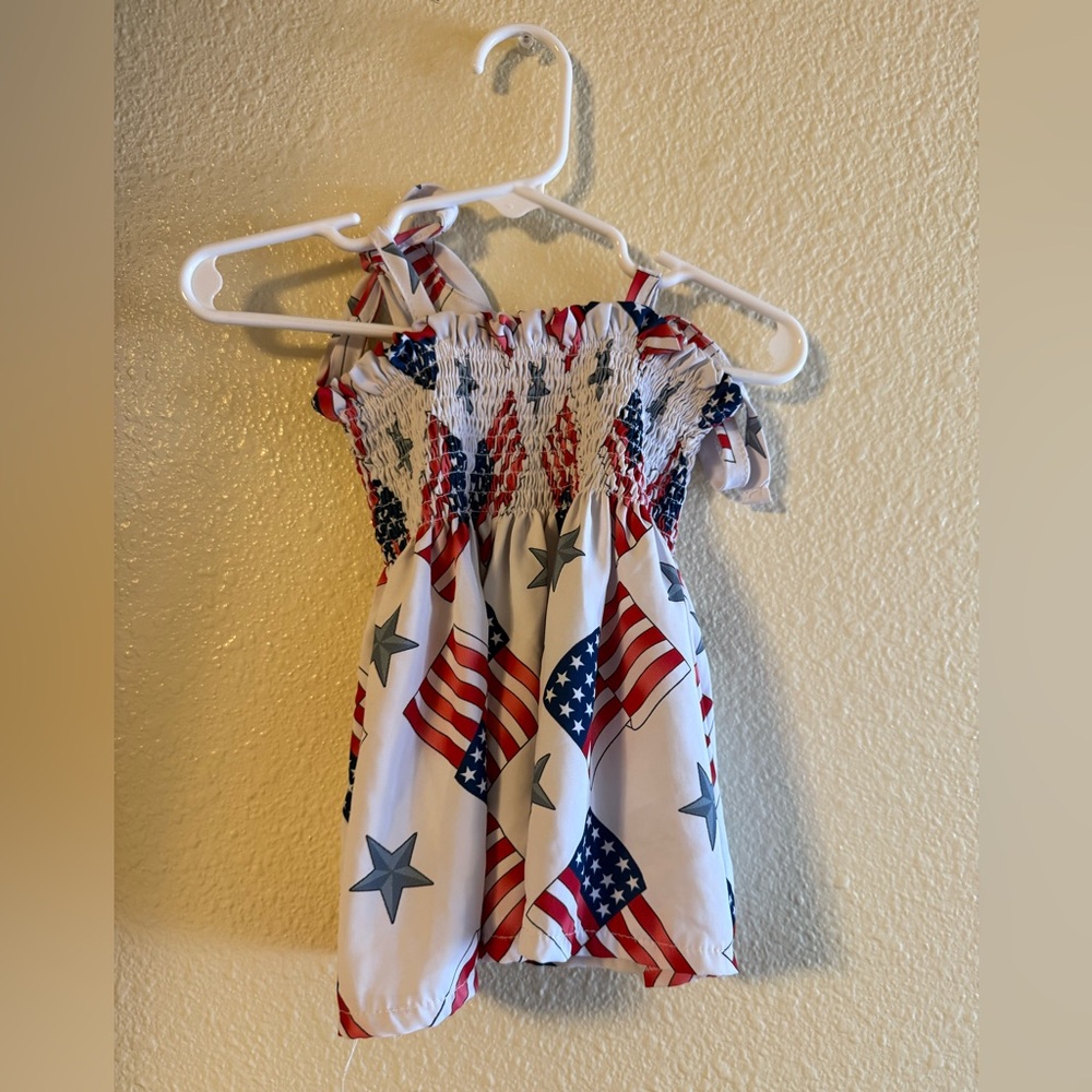 SHEIN Kids Red White Blue Star Top
